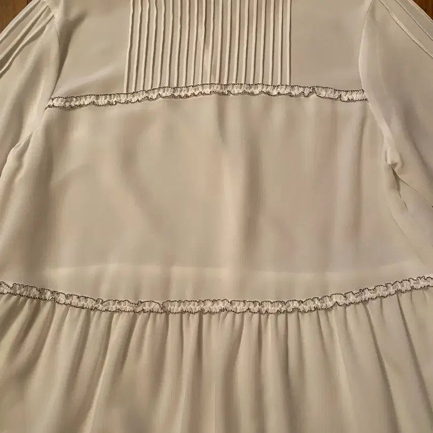 [BUNJANG] Paul Smith White Frill Blouse / 화이트 프릴 블라우스 긴팔 쉬폰 (폴 스미스)