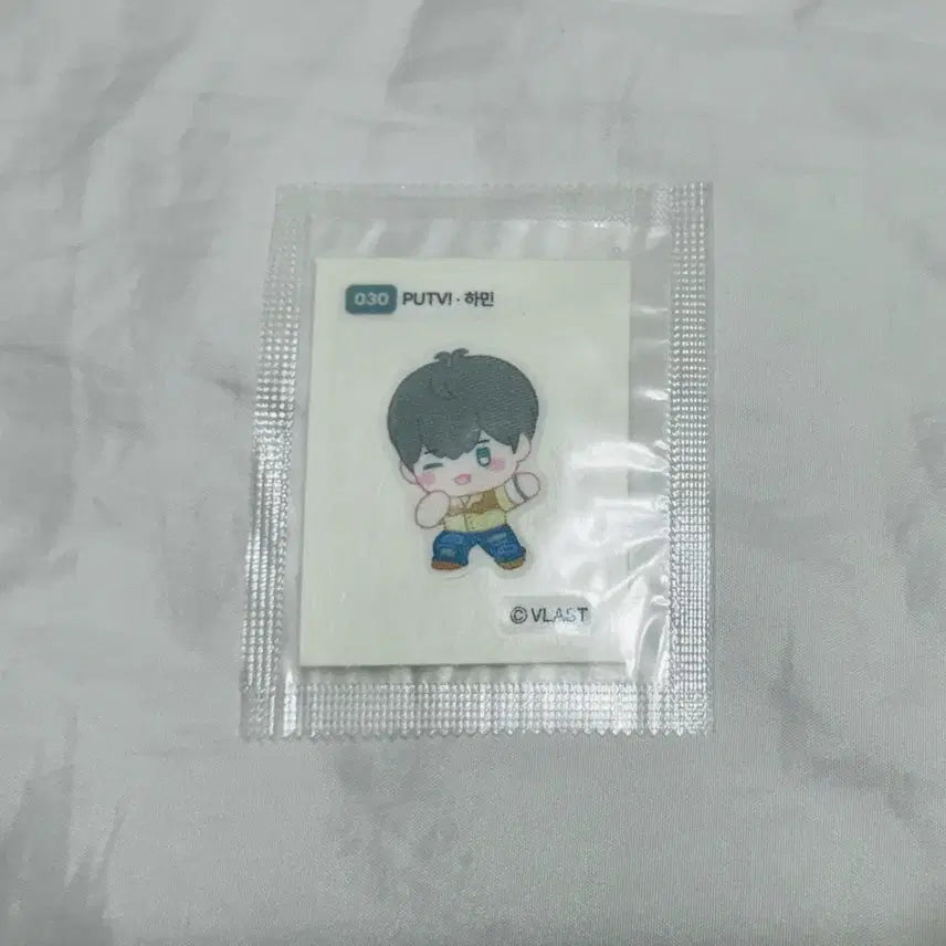 [BUNJANG] PLAVE Hamin GS25 30th Sticker (Sealed) / 플레이브 plave gs25 띠부씰 하민 30번(미개봉)