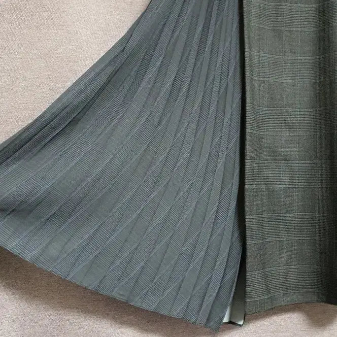 [BUNJANG] Kuho Pleated Detail Skirt / 구호 kuho 플리츠 디테일 스커트 55 사이즈 정품