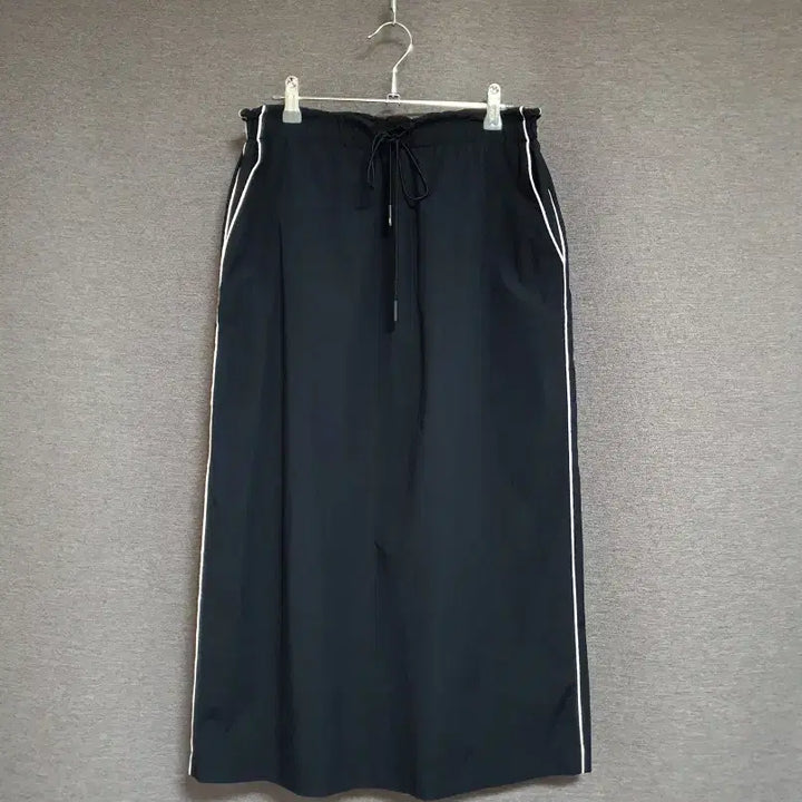 [BUNJANG] KUHO Line Skirt / 구호 KUHO 바시락 라인 스커트 66 사이즈 정품