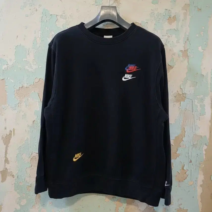 [BUNJANG] Nike Multi-Logo Sweatshirt (Black, L) / 나이키 멀티로고 맨투맨 블랙 L