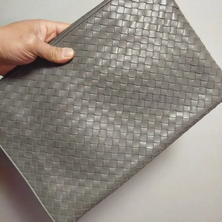 [BUNJANG] Bottega Veneta Woven Leather Clutch (Large) / 상태좋은 보테가베네타 짜임가죽 클러치 라지사이즈