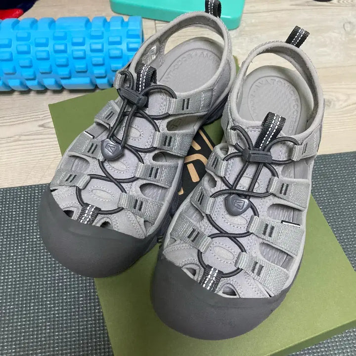 [BUNJANG] Keen Newport H2 Grey Smoke Blue Sandals / 킨 뉴포트H2 t샌들