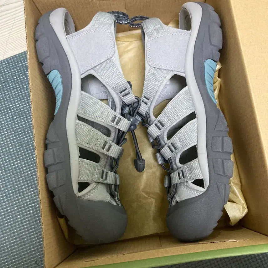 [BUNJANG] Keen Newport H2 Grey Smoke Blue Sandals / 킨 뉴포트H2 t샌들