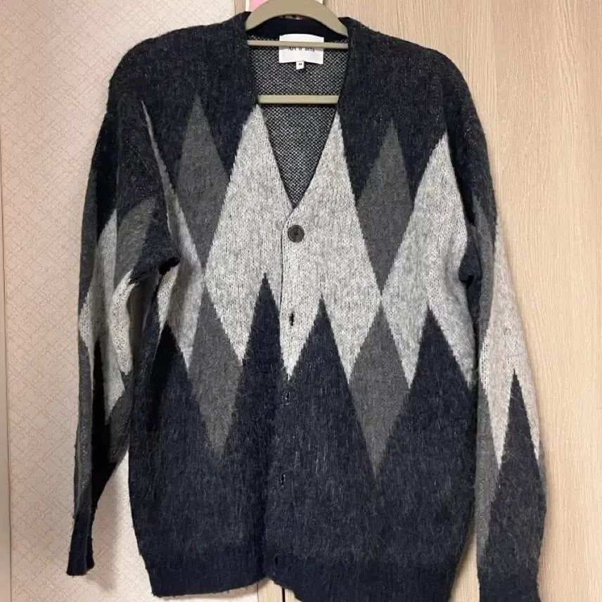 [BUNJANG] Art if acts Cardigan / 아트이프엑츠 가디건