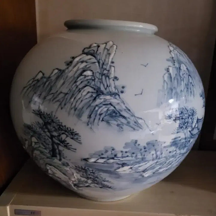 [BUNJANG] Blue and White Landscape Porcelain Jar / 청화 산수화 도자기 항아리