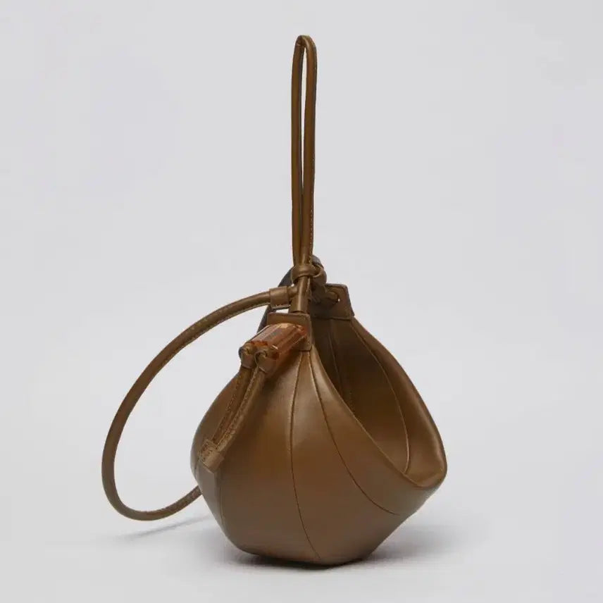 [BUNJANG] Archivepke Large Signature Pling Bag / 아카이브앱크  라지 시그니처 플링백 3웨이백