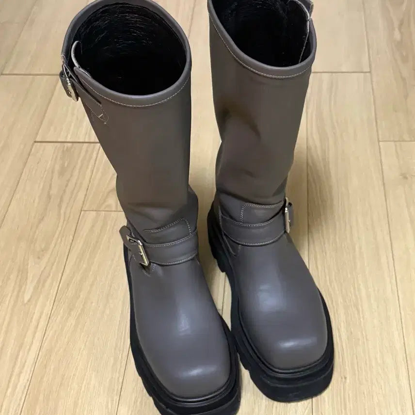 [BUNJANG] Roughneck Mila Engineer Boots Brown 235 / 러프넥 밀라 엔지니어 부츠 브라운 235 (속굽추가)