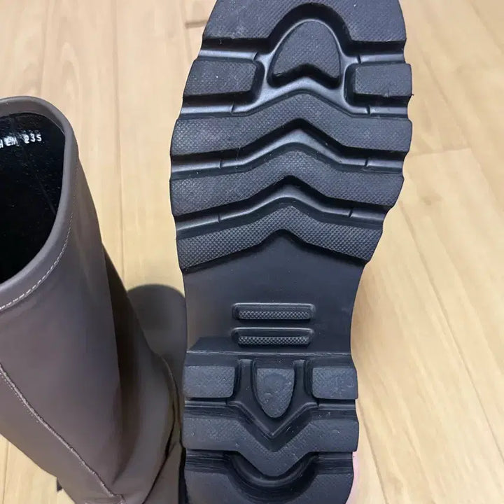 [BUNJANG] Roughneck Mila Engineer Boots Brown 235 / 러프넥 밀라 엔지니어 부츠 브라운 235 (속굽추가)