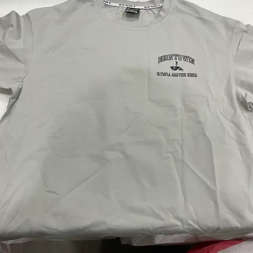 [BUNJANG] Olympia Gray T-shirt (M Size) / 올림피아티셔츠 그레이 M 사이즈판매합니다
