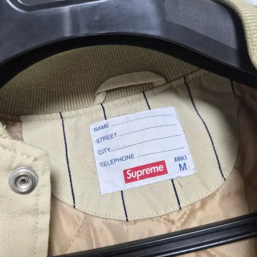 [BUNJANG] Supreme Pinstripe Varsity Jacket Tan M / 슈프림 최고 핀스트라이프 바시티 탄 M사이즈