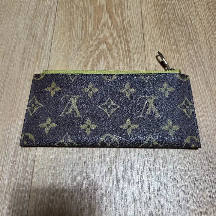 [SOLD OUT] 남녀공용 루이비통 파우치 동전지갑 카드지갑 클러치백