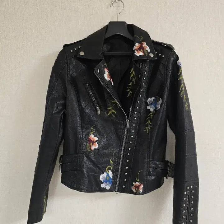 [BUNJANG] SHEIN Faux Leather Embroidered Rider Jacket / 쉐인 인조가죽 자수 라이더 자켓