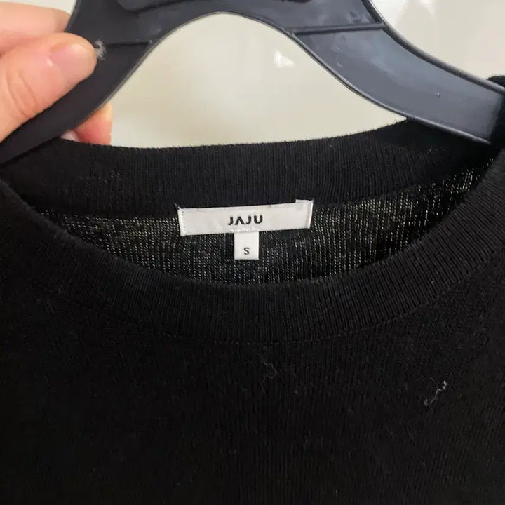 [BUNJANG] Jaju Black Acrylic Knit Sweater / 자주 반팔 아크릴 니트 스웨터