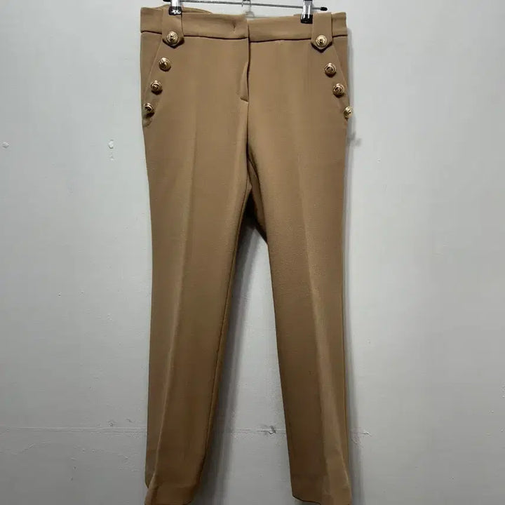 [BUNJANG] Beige Slacks with Gold Button Details (Women&