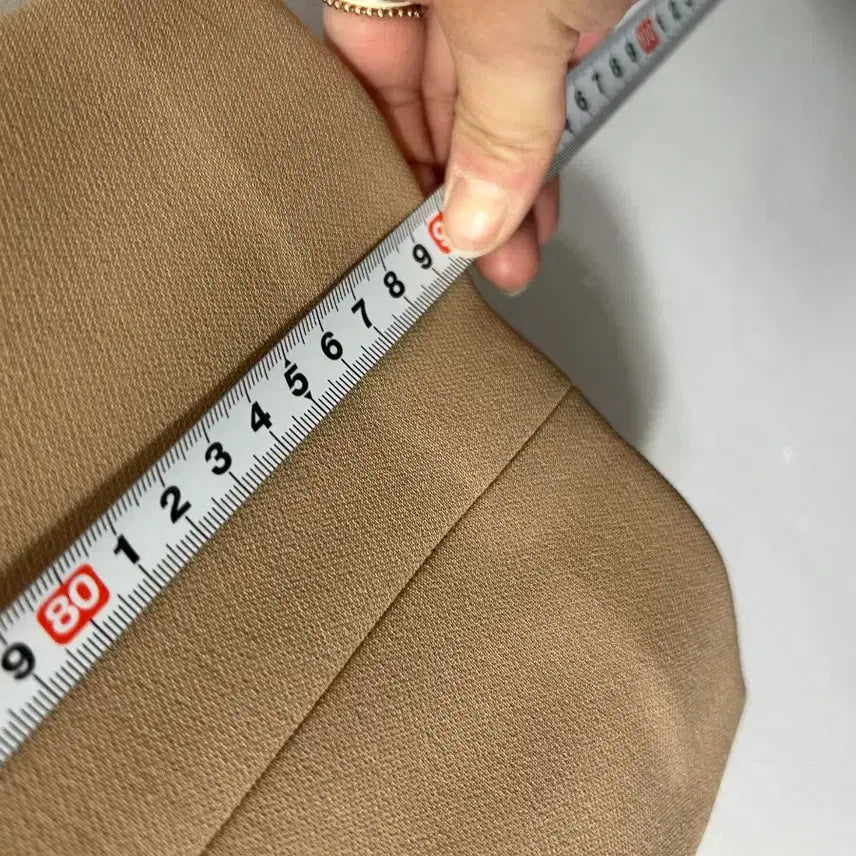 [BUNJANG] Beige Slacks with Gold Button Details (Women&