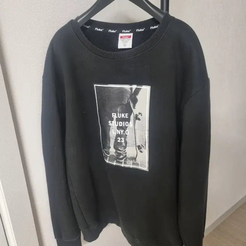 [BUNJANG] Fluke Studio Black Sweatshirt (L) / Fluke 스튜디오 블랙 맨투맨 티셔츠 L