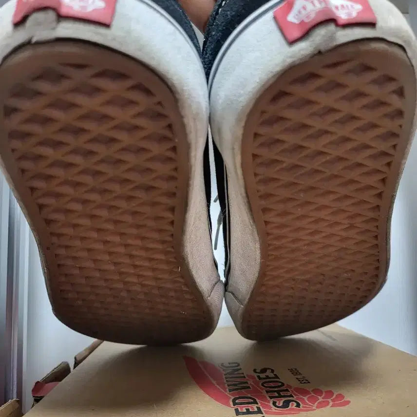 [BUNJANG] Vans Old Skool Black Sneakers (Size 280) / 반스 올드스쿨 블랙 스니커즈 280