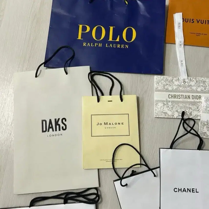 [BUNJANG] Various Designer Shopping Bags / 가격내림! 개당 3천원 샤넬 디올 루이비통등
