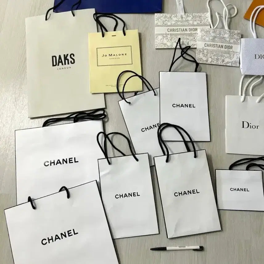 [BUNJANG] Various Designer Shopping Bags / 가격내림! 개당 3천원 샤넬 디올 루이비통등