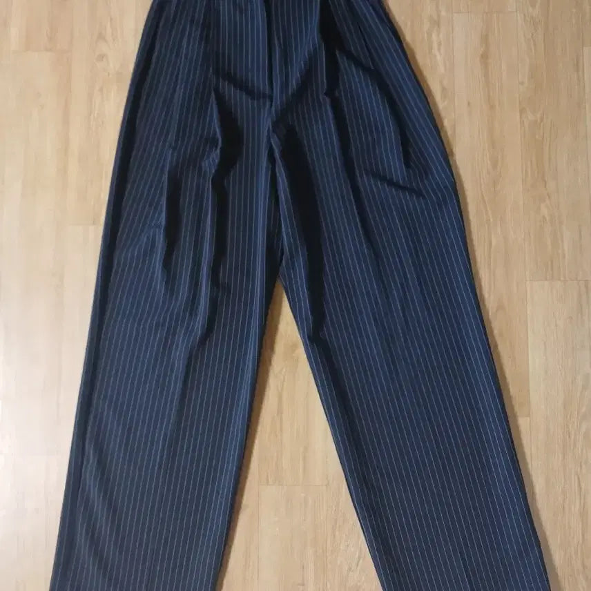 [BUNJANG] Nick&Nicole Stripe Pintuck Slacks Navy S / 닉앤니콜 스트라이프 핀턱 슬랙스 네이비 S