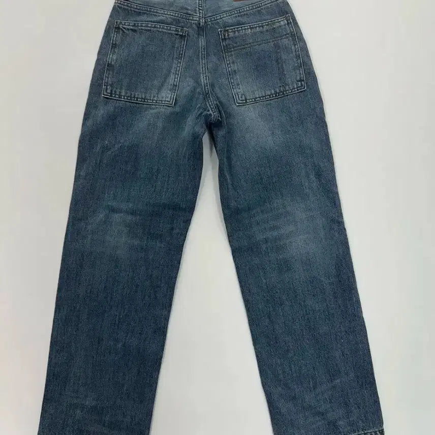 [BUNJANG] Nayeon Luggage Island Denim Pants / 이나연 러기지아일랜드 청바지