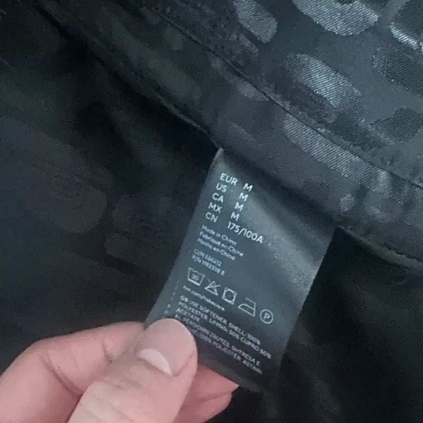 [BUNJANG] H&M Rabanne Collaboration Faux Fur Jacket (M) / H&M rabanne 콜라보 퍼자켓 M