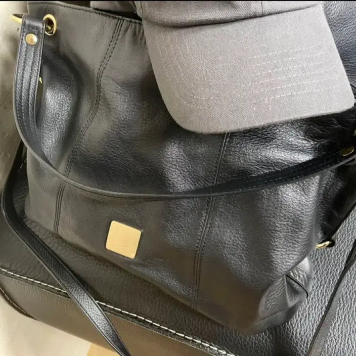 [BUNJANG] Pierre Cardin Leather Shoulder Bag / 피에르가르뎅 숄더백