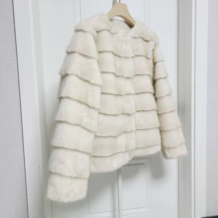 [BUNJANG] High-Quality Mink Eco-Fur Horizontal Jacket / <새상품>고퀄 밍크 에코퍼 호리젠탈 자켓