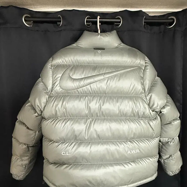 [BUNJANG] Nike x Drake NOCTA Sunset Puffer Jacket Mica Green Cyber L / [A급] 나이키 x 드레이크 녹타 선셋 퍼퍼 자켓 미카 그린 사이버 L(