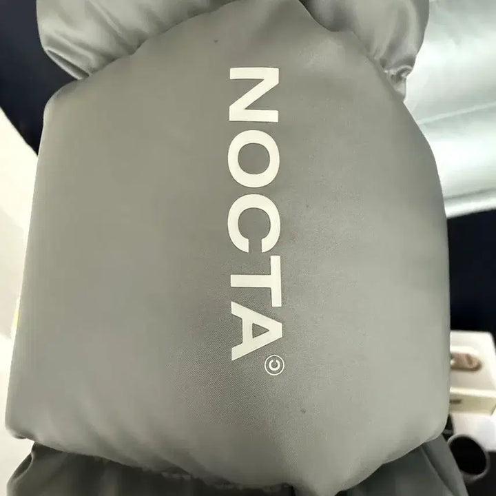 [BUNJANG] Nike x Drake NOCTA Sunset Puffer Jacket Mica Green Cyber L / [A급] 나이키 x 드레이크 녹타 선셋 퍼퍼 자켓 미카 그린 사이버 L(