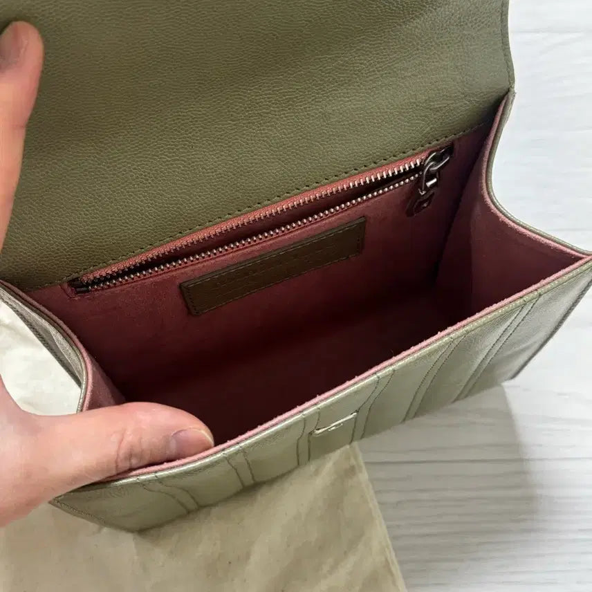 [BUNJANG] Minitmute Pale Mint Flap Bag / 미닛뮤트 플랩백 페일민트