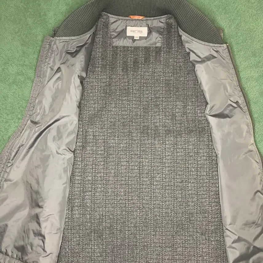 [BUNJANG] Series Quilted Vest / series; Quilted Vest 조끼 100