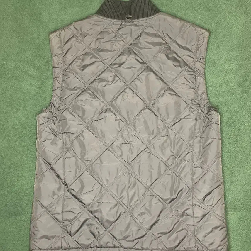 [BUNJANG] Series Quilted Vest / series; Quilted Vest 조끼 100