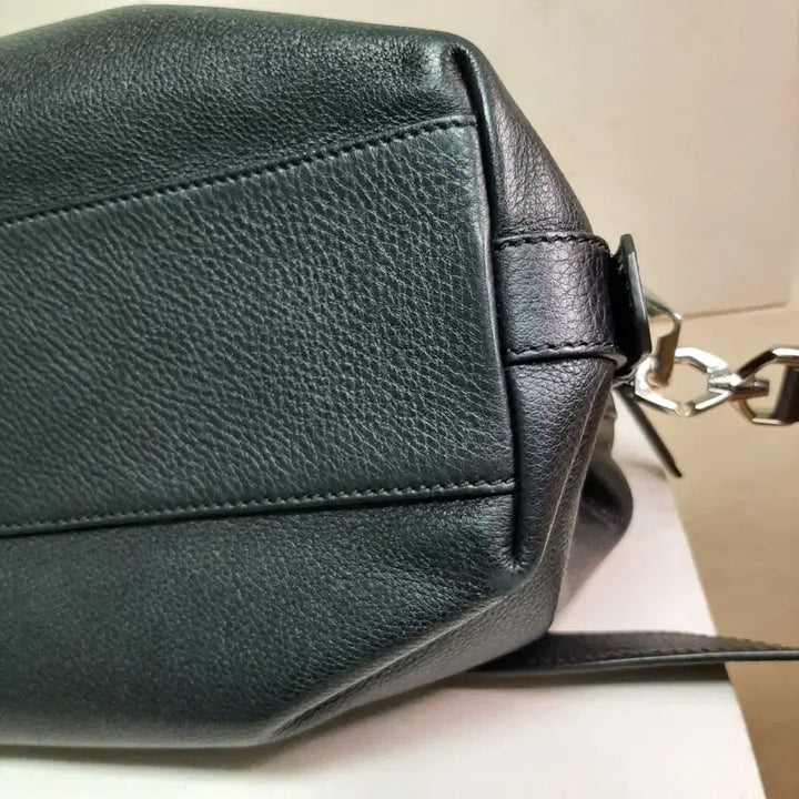 [BUNJANG] Givenchy Nightingale Small Tote Bag + Shoulder Strap / S급)지방시 나이팅게일 스몰 토트백+숄더스트랩