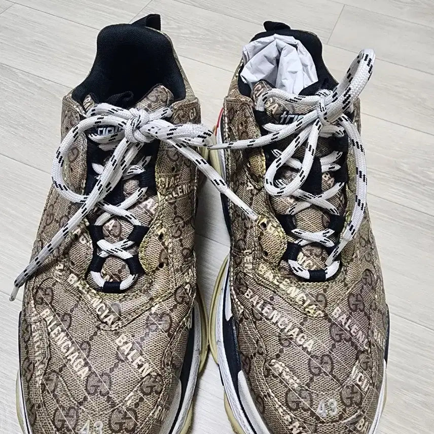 [BUNJANG] Gucci x Balenciaga Triple S Sneakers / 구찌x발렌시아가 트리플S 스니커즈 43사이즈 (280)