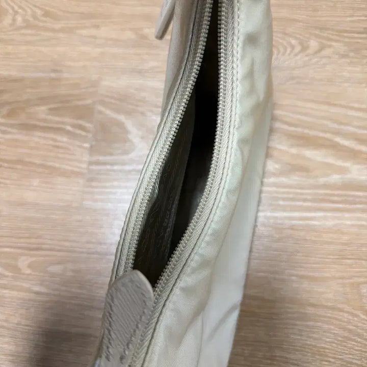 [BUNJANG] Prada Re-Edition 2000 Re-Nylon Mini Bag / 프라다 리에디션 2000 리나일론 미니백