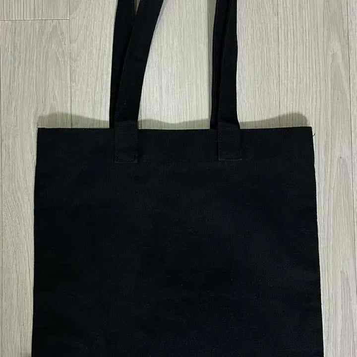 [SOLD OUT] MoMA History of Art 블랙 토트백