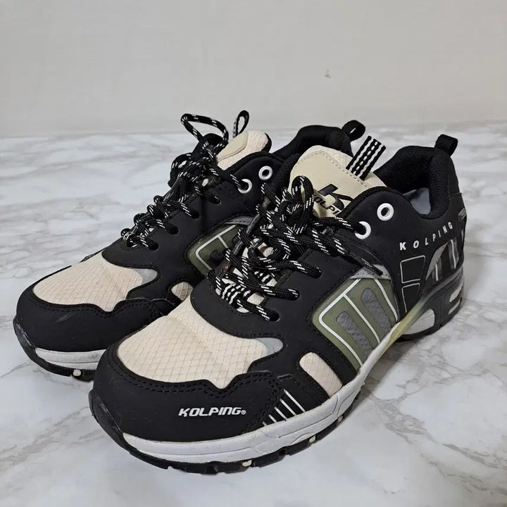 [BUNJANG] Trekking Shoes (Women's) Size 235 / 콜핑 여성 트레킹화 등산화 235 (신1110)