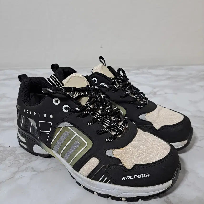 [BUNJANG] Trekking Shoes (Women's) Size 235 / 콜핑 여성 트레킹화 등산화 235 (신1110)