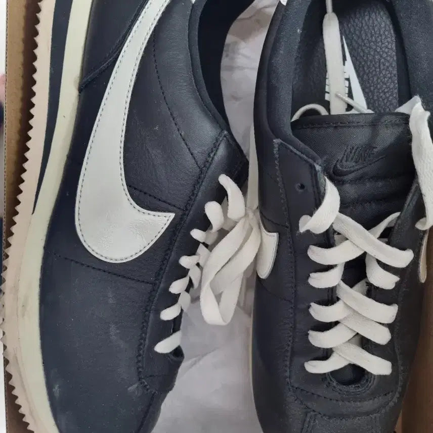 [BUNJANG] Nike Cortez Sneakers (Size 285) / 나이키 코르테즈  285