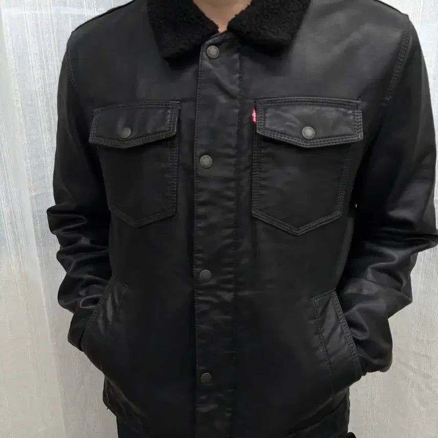[BUNJANG] Levi's Leather Sherpa Trucker Jacket / 리바이스 레더 셰르파 트러커 가죽 자켓 Levis