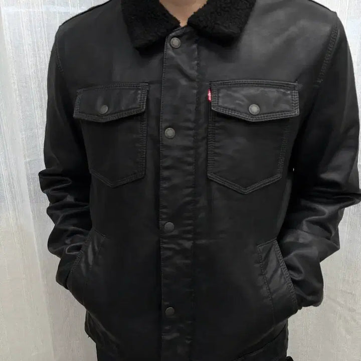 [BUNJANG] Levi's Leather Sherpa Trucker Jacket / 리바이스 레더 셰르파 트러커 가죽 자켓 Levis