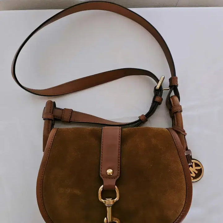 [BUNJANG] Michael Kors Jamie Medium Suede Saddle Bag / 마이클코어스  제이미 미디움 스웨이드 새들 백