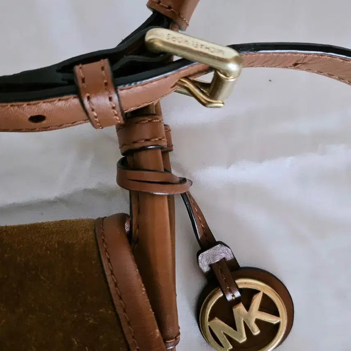 [BUNJANG] Michael Kors Jamie Medium Suede Saddle Bag / 마이클코어스  제이미 미디움 스웨이드 새들 백