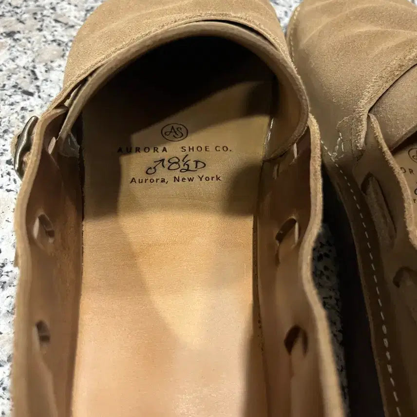 [SOLD OUT] 오로라슈즈 미들잉글리쉬 러프아웃 스웨이드 8.5d 265