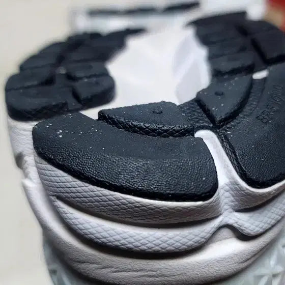[BUNJANG] Nike Vomero 5 Vast Grey 2023 Sneakers / [305]보메로5 바스트그레이 2023 BV1358-001