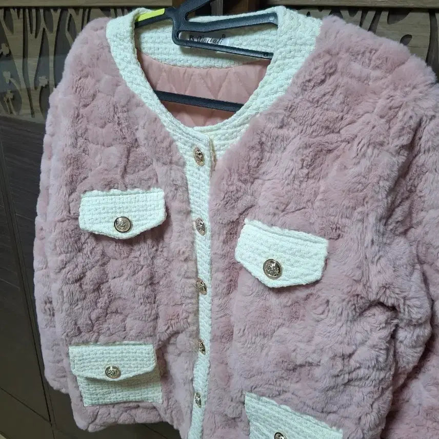 [BUNJANG] Pink Fur Tweed Jacket / 핑크 퍼 트위드 자컷 (FREE)