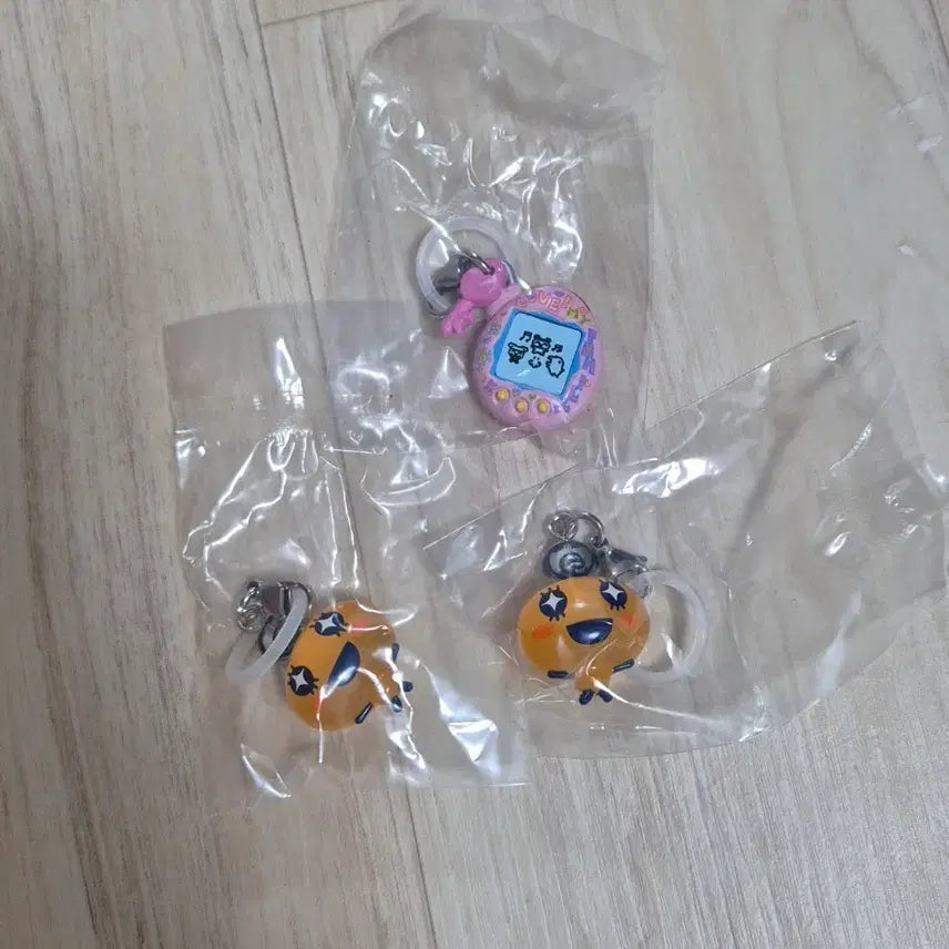 [BUNJANG] Tamagotchi Memetchi Mejirushi Keyring Charm / 반다이 다마고치 가챠 메지루시 키링 챰 메메치