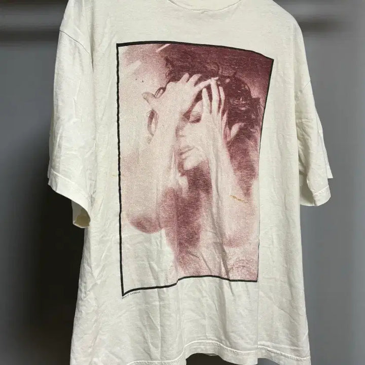[SOLD OUT] 90s 프렌치 포트레이트 티셔츠